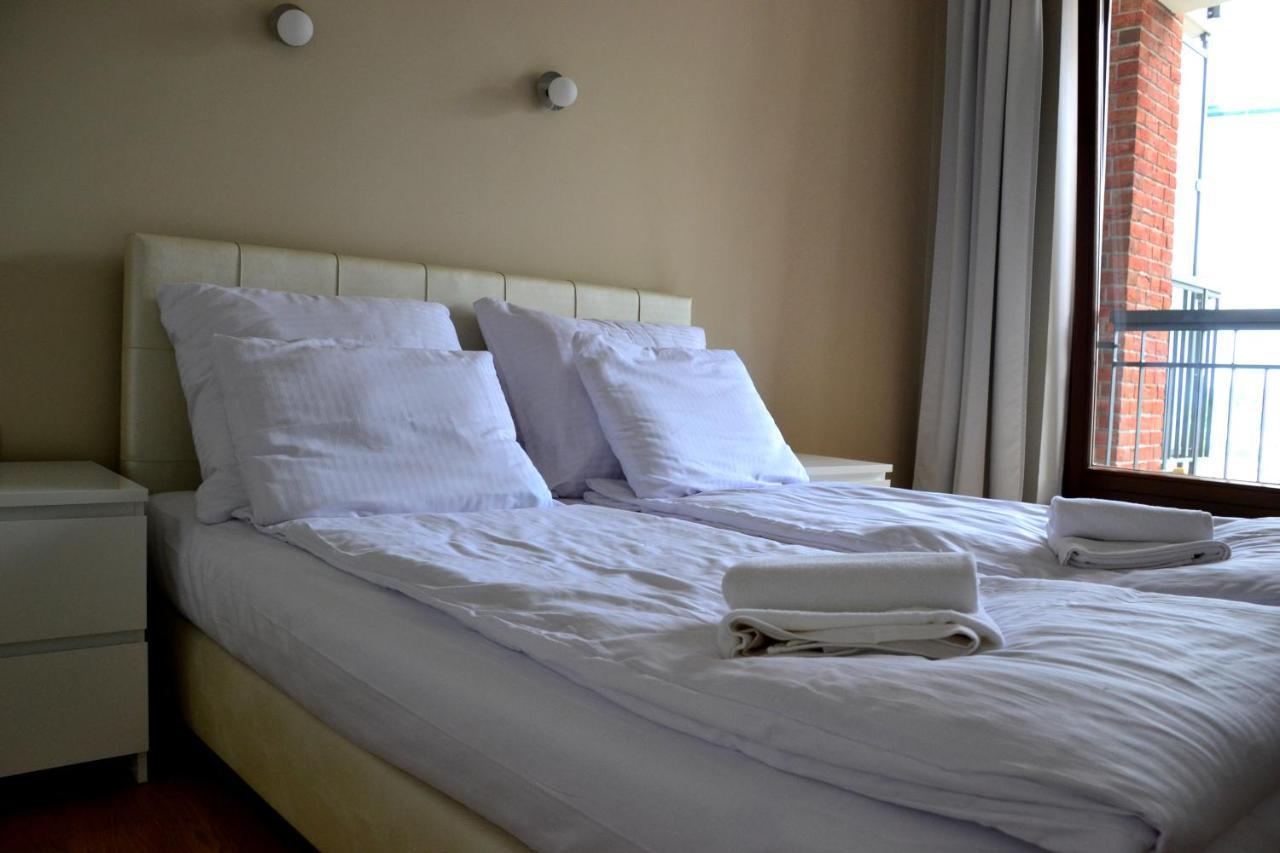 Apartamenty Centrum Nad Motlawa Z Widokiem Na Patio Z Balkonem グダニスク エクステリア 写真