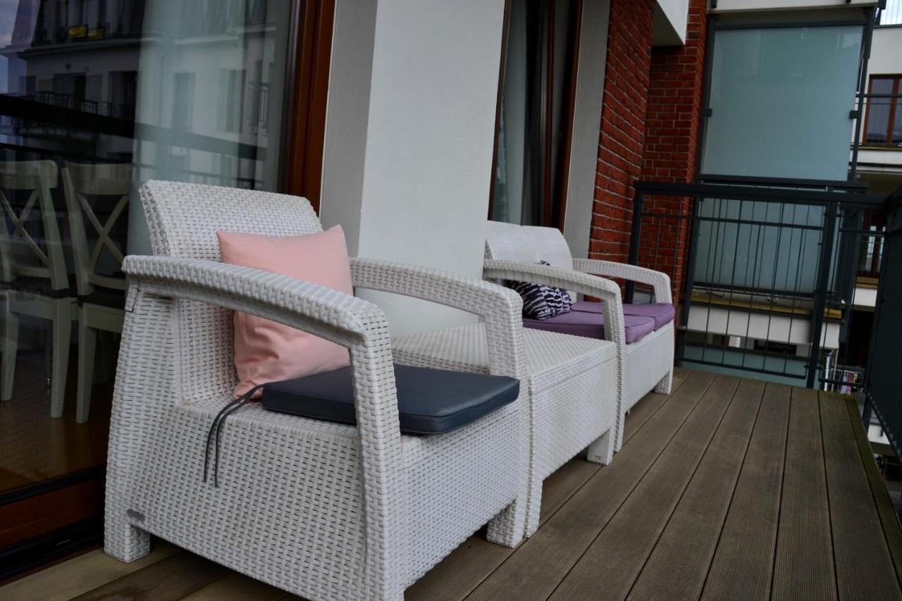 Apartamenty Centrum Nad Motlawa Z Widokiem Na Patio Z Balkonem グダニスク エクステリア 写真