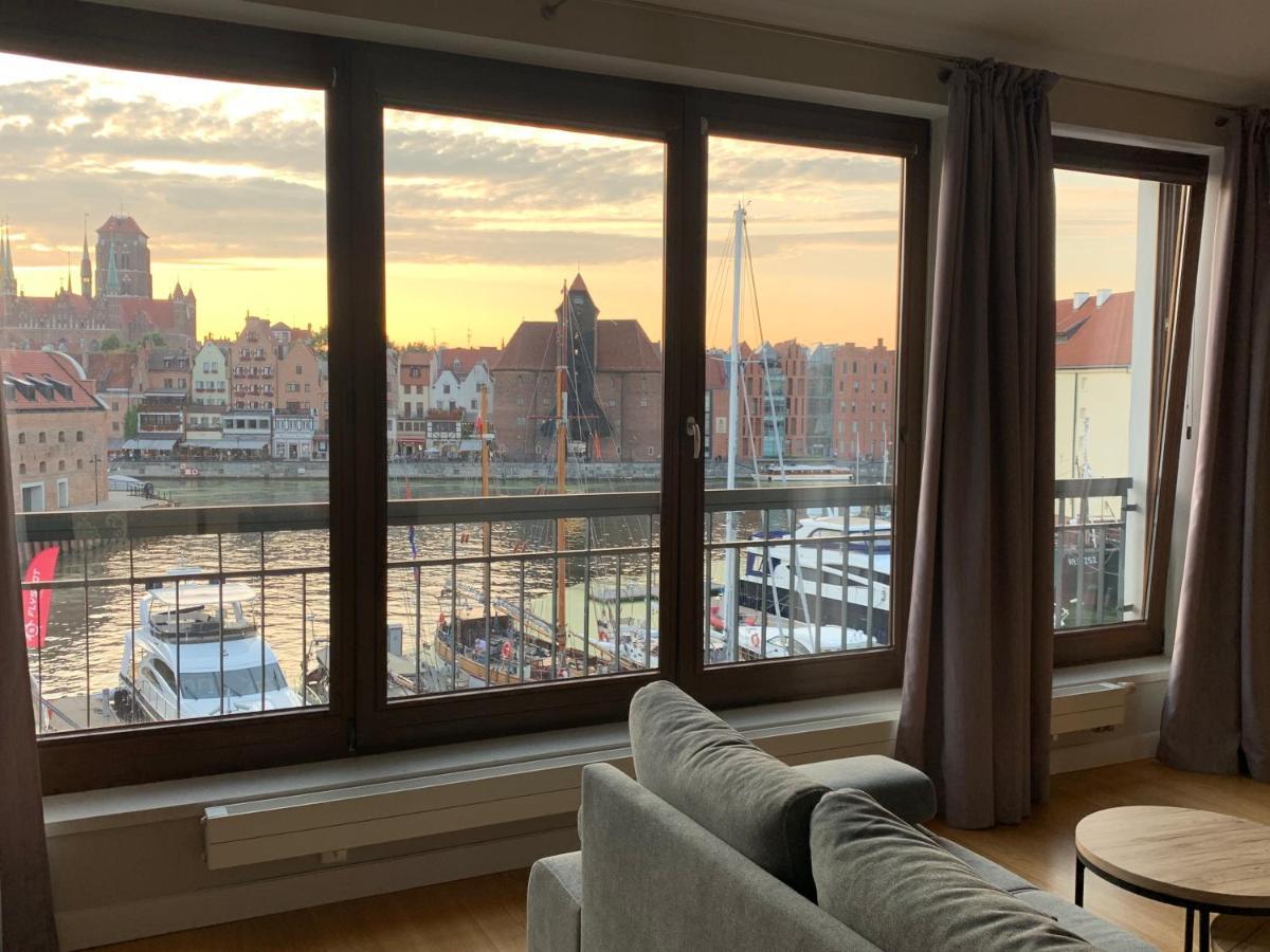 Apartamenty Centrum Nad Motlawa Z Widokiem Na Patio Z Balkonem グダニスク エクステリア 写真